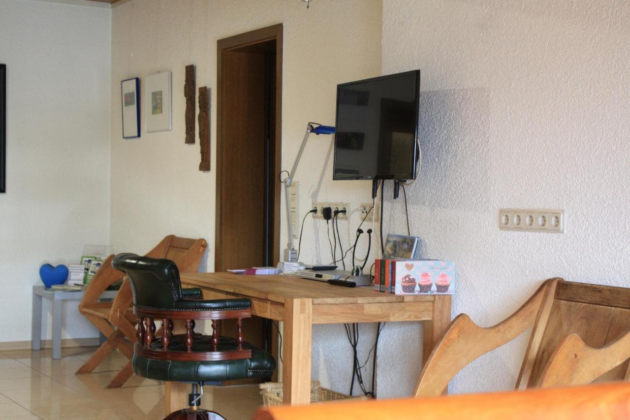 Apartment Charlotte Нойнкирхен Экстерьер фото